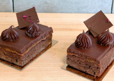 Brownie med karamel og ganasch 
